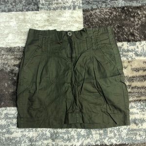 Short and cute dark green skirt
